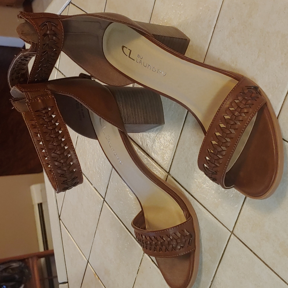 Sandals - Picture 3 of 3
